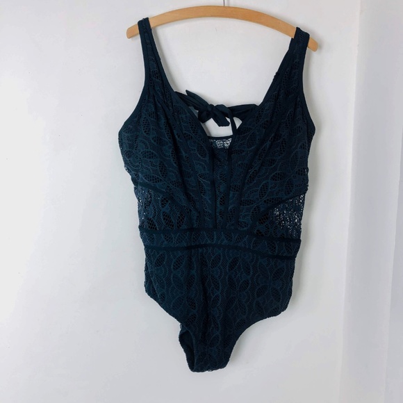 Rebecca Virtue Color Play 1-Piece Black Lace Suit - Picture 5 of 7